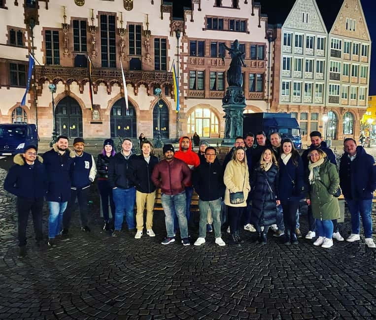 Frankfurt am Main: Night Pub Crawl Shots and Party - Starting at the Römer and heading south