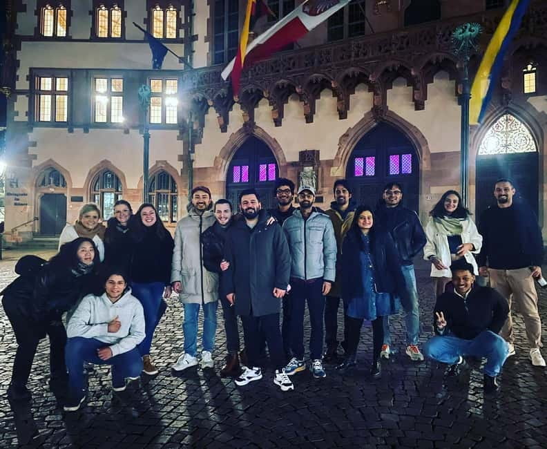Frankfurt am Main: Night Pub Crawl Shots and Party - Stop two: music, drinks, and a moving group