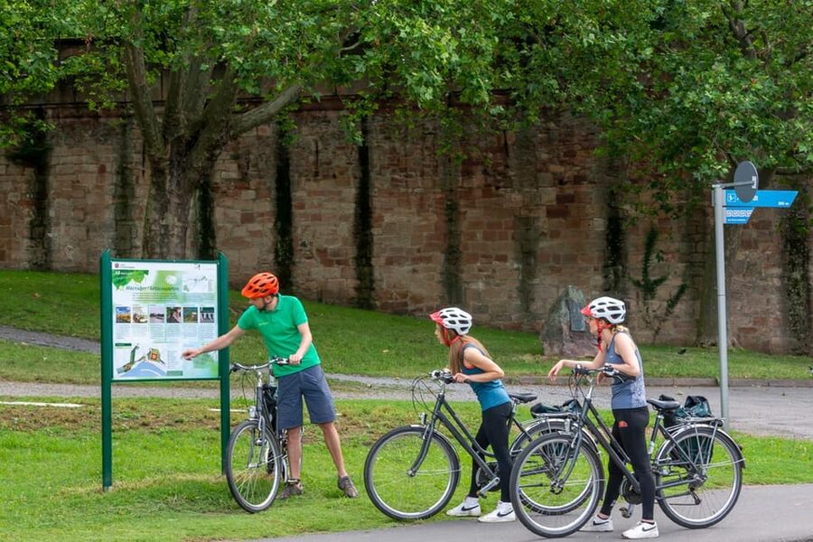 Frankfurt: Full-Day Bicycle or E-Bike Rental - Building your own Frankfurt riding day