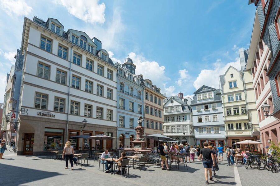 Frankfurt: Full-Day Bicycle or E-Bike Rental - Who will get the most from this rental