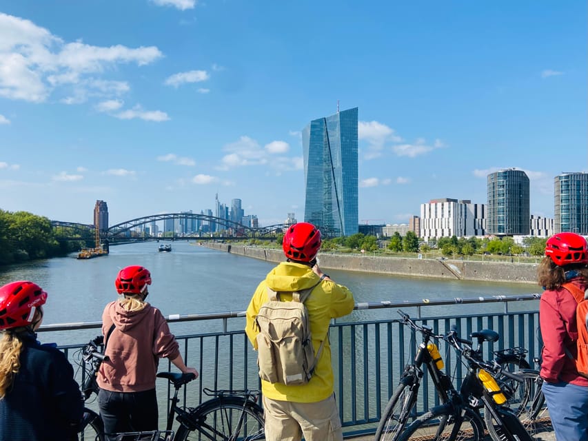 Frankfurt: Full-Day Bicycle or E-Bike Rental - Choosing between a regular bike and an e-bike