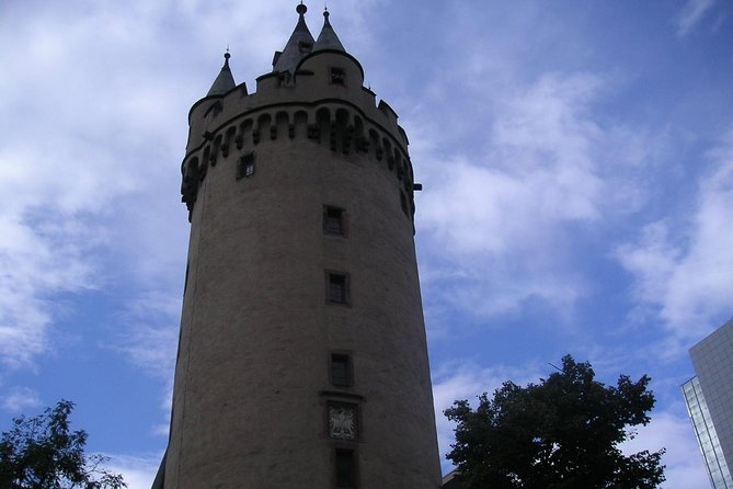 Frankfurt Highlights English Walking Tour - Karmeliterkloster and Frankfurt’s art