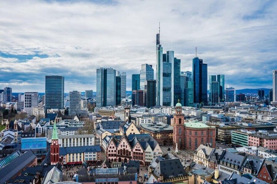 Frankfurt : Highlights & hidden Gems Private Walking Tour - Old Opera House and Frankfurt’s cultural side