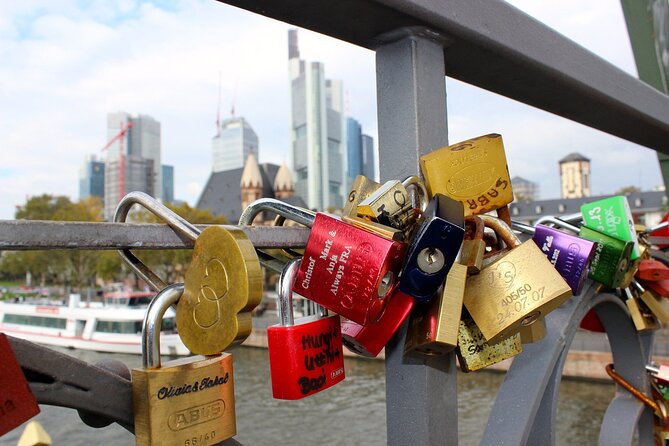 Frankfurt Old Town & Emperors: City Game & Walking Tour - The River Main section adds needed variety