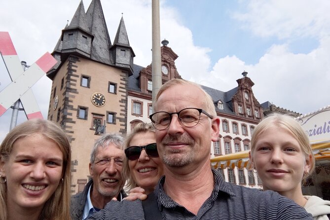 Frankfurt Old Town & Emperors: City Game & Walking Tour - App setup is the biggest practical risk