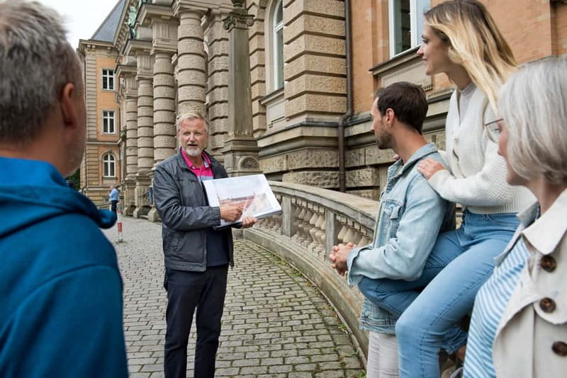 Frankfurt: Old Town Historical Walking Tour in German - Key points to know before booking