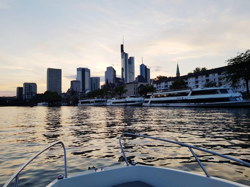 Frankfurt: Private Romantic Skyline Boat Tour - Ostend and the European Central Bank