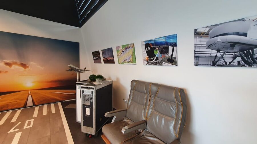 Frankfurt: "Ready for take off" - Flight Simulator B737 - Taking control of the Boeing 737