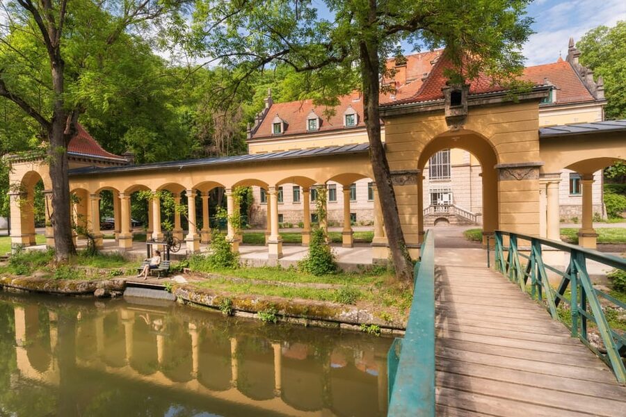 Frankfurt: Romantic Road & Rothenburg ob der Tauber Tour - Röttingen, a five-minute glimpse of wine country