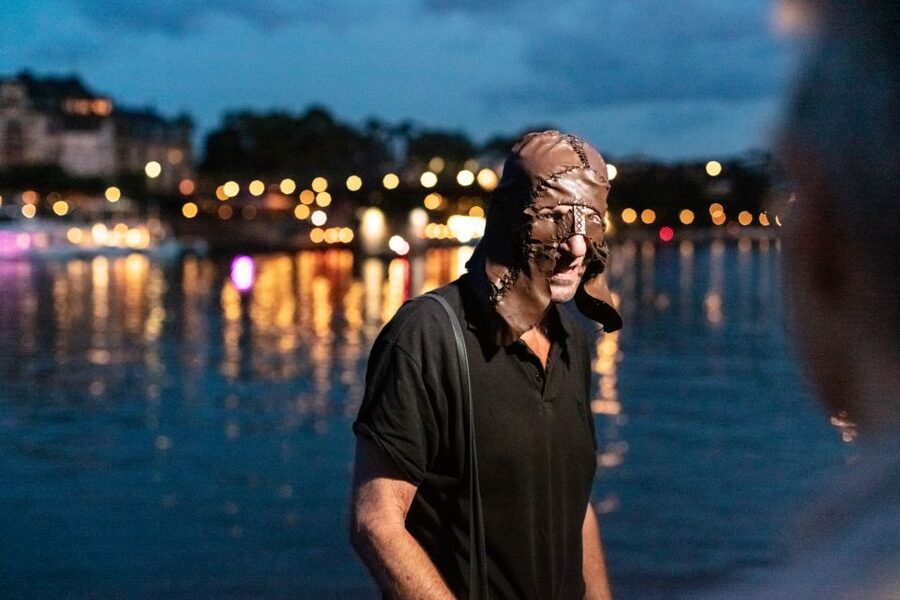 Frankfurt: "The Sandman" Nightmarish Walking Tour - Saalhof and the shift toward the river