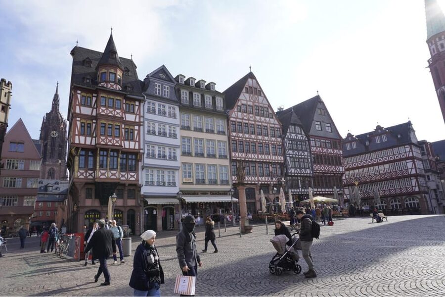 Frankfurt: Verbrecherjagd und gefährlich leckeres Schnitzel - Key points before you book