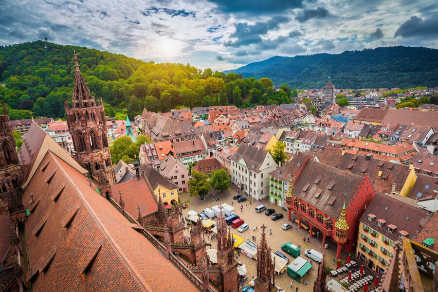 Freiburg: Exciting City Tour with sightseeing and history - Schwabentor and the route toward Schlossberg