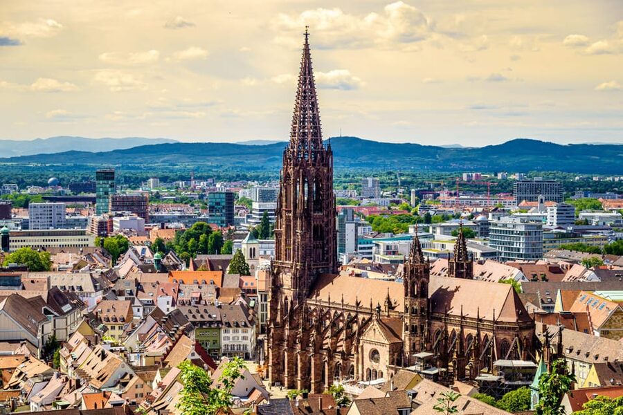 Freiburg: Exciting City Tour with sightseeing and history - Rathausplatz and the Old Town Hall