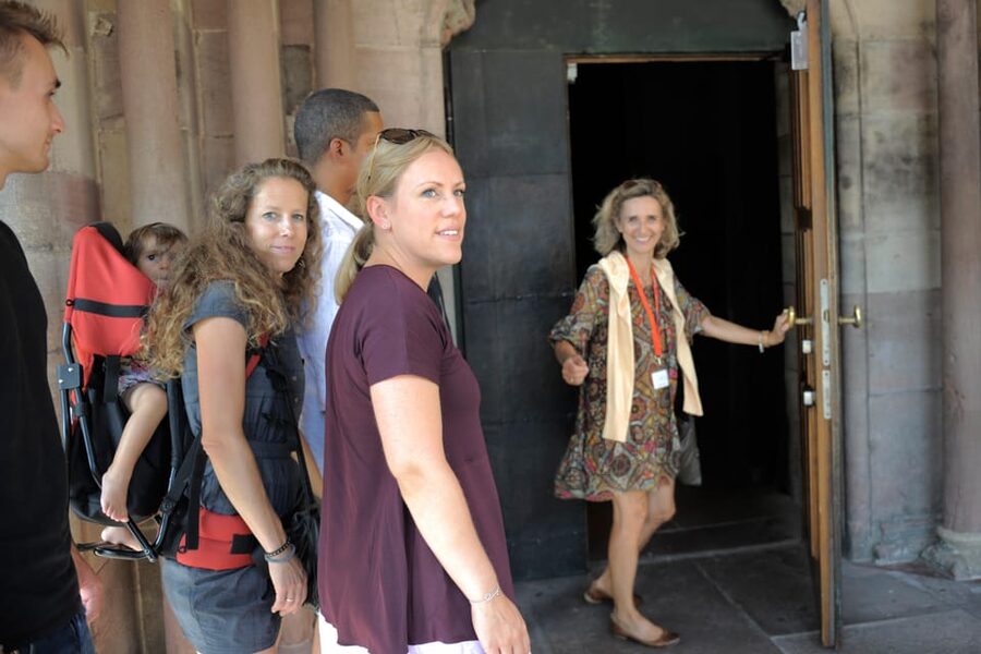 Freiburg: Tour of the city with cathedral visit - Reading the facades around Haus zum Walfisch