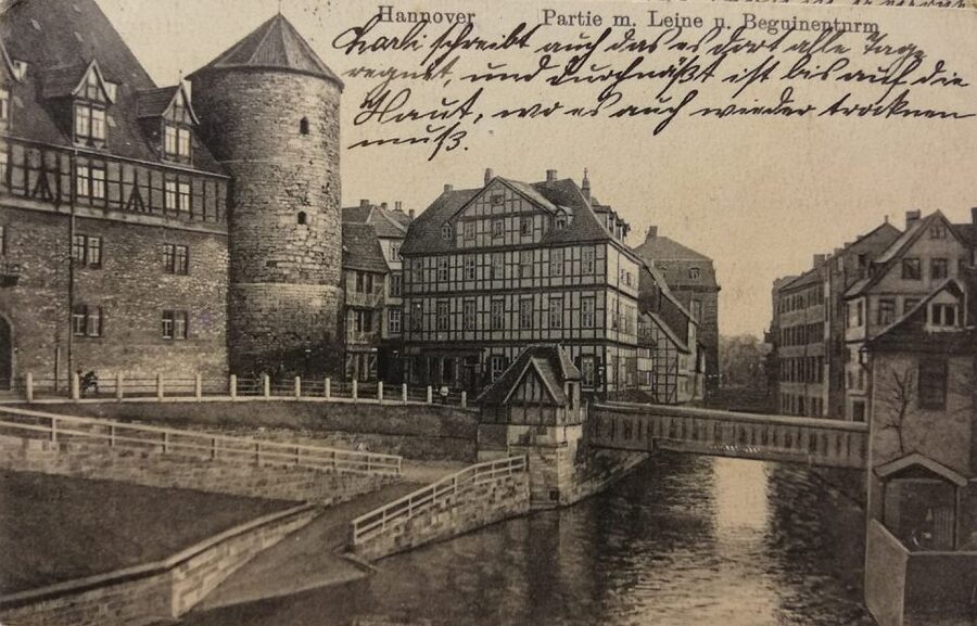 Fritz Haarmann - Die Mördertour - Walking from the station into Hannover’s Old Town