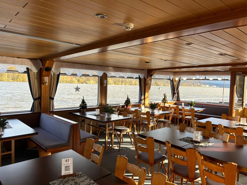 From Bonn: Christmassy Advent Cruise on the Rhine - What the language choice means