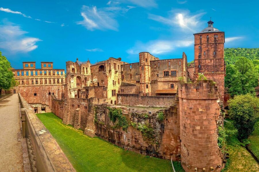 From Frankfurt: Heidelberg, Castle and Old City Guided Tour - Reaching Heidelberg Castle above the Neckar