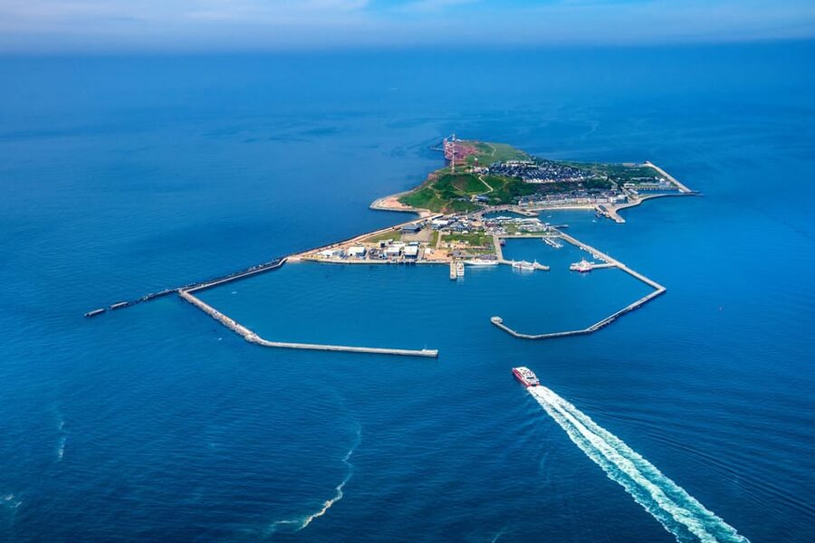 From Hamburg, Brunsbüttel or Cuxhaven: Day Trip to Helgoland - Who will enjoy this Heligoland trip most