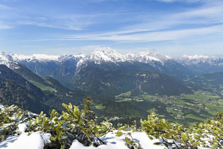 From Munich: Guided Group Tour to Eagle’s Nest - Making time for the NS-Documentation-Center