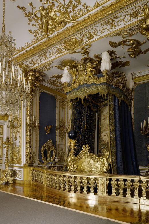 From Munich: Herrenchiemsee Palace and Boat Trip Day-Tour - The old-fashioned lake train to the harbor