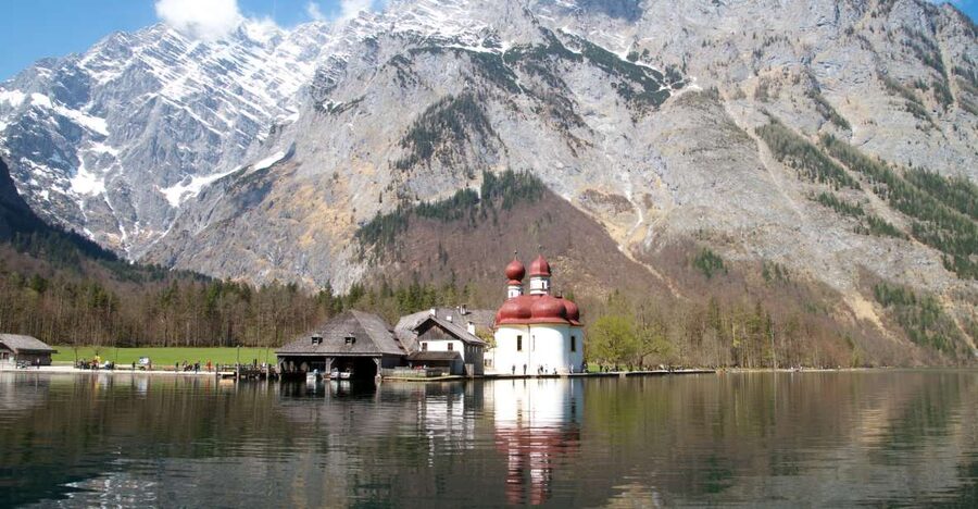 From Munich: Königsee Day Tour by Van - Arriving at Königssee and finding your bearings