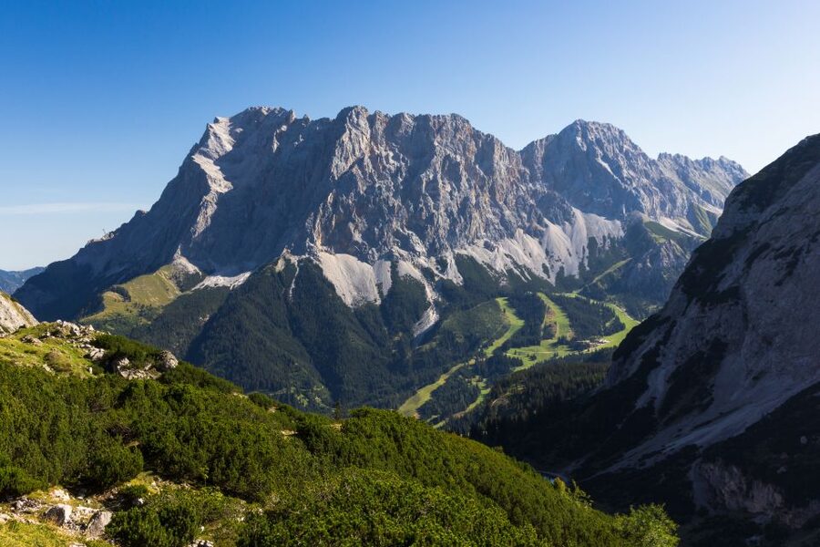 From Munich: Zugspitze Mountain Van Tour with Garmisch Town - Returning through the mountains by cogwheel train