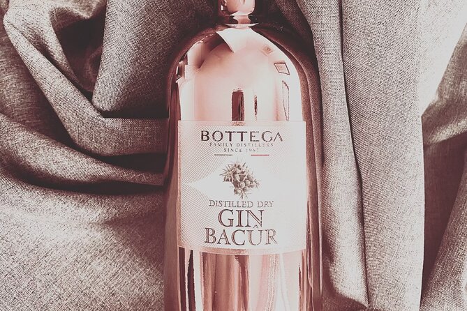 Gin & Rum Tasting in Frankfurt am Main - Rum, trade, and the question of English, Spanish, or French
