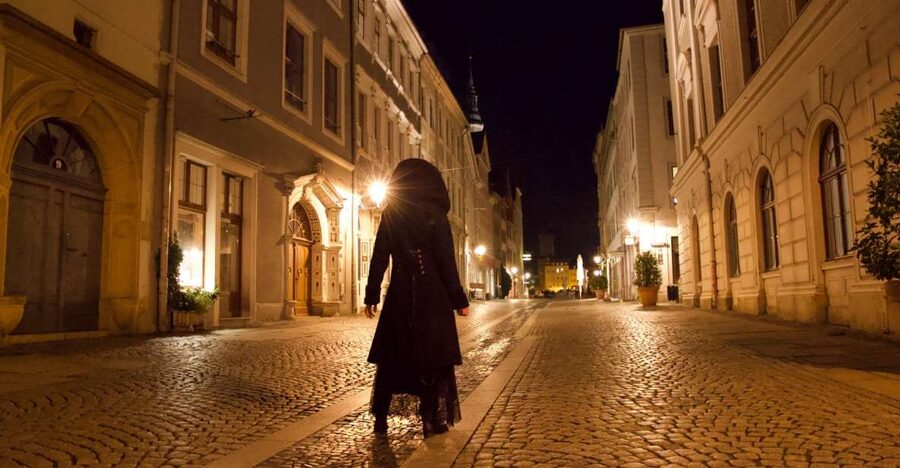 Görlitz: Ghosts and Spooky Historical Night Walking Tour - Executions, superstition, and the darker Middle Ages