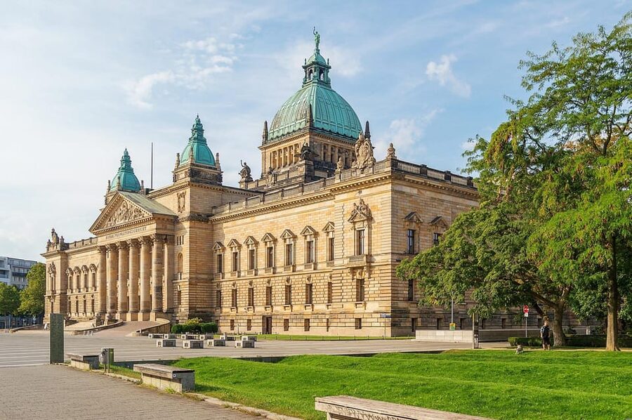 Guided tour of the Federal Administrative Court in Leipzig - Why this courthouse matters in Leipzig