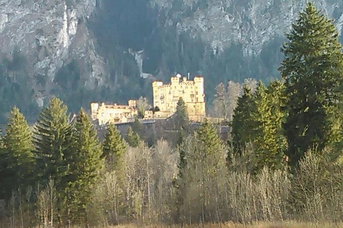 Half day- from Fussen to Neuschwansteincastle & Linderhof castle - Oberammergau: a welcome change of pace
