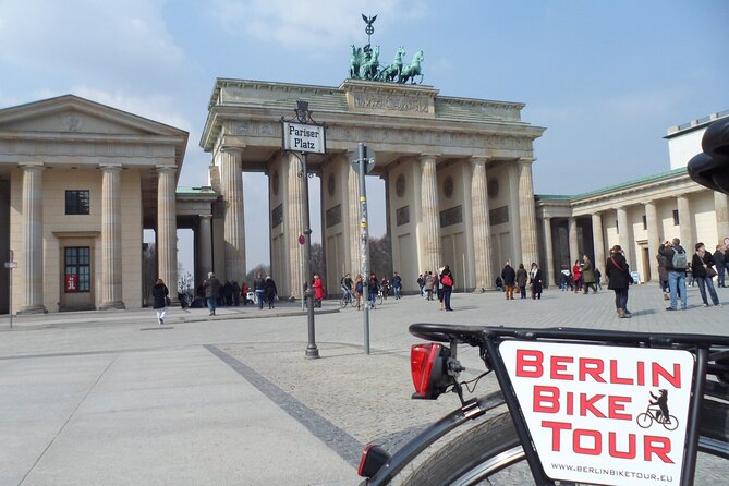 Half-Day Guided Bike Tour of Central Berlin's Highlights - A quick look at Friedrichstadt-Palast and Berlin’s changing center