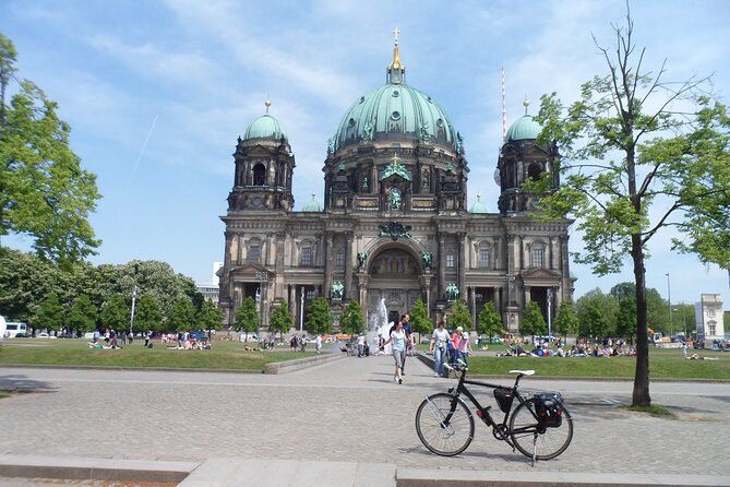 Half-Day Guided Bike Tour of Central Berlin's Highlights - Starting at Bornholmer Street, where the Wall once opened