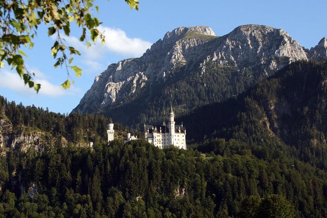 Half day tour private from Munich to Neuschwanstein Castle - The return from Füssen by train
