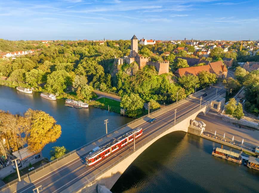 Halle (Saale) : Die Stadtrundfahrt mit dem Halle-Hopper - From Steintor Varieté to the Wasserturm