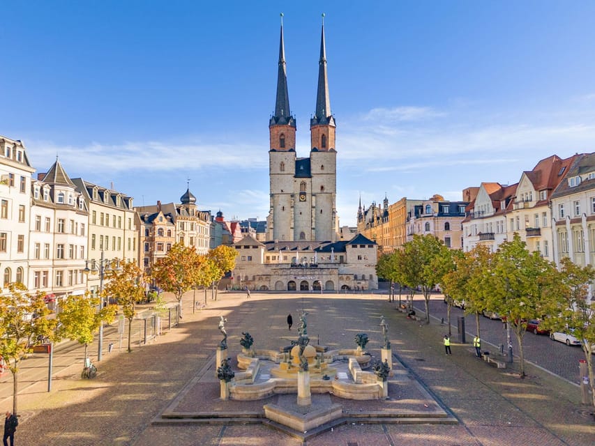 Halle (Saale) : Die Stadtrundfahrt mit dem Halle-Hopper - Starting at Hallmarkt and reaching the city center