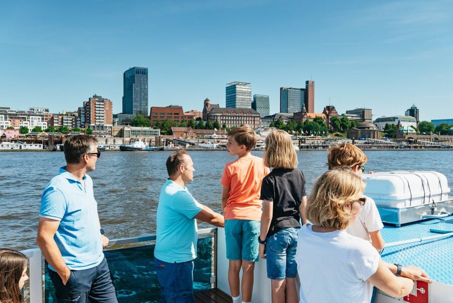 Hamburg: 1.5-Hour Harbor and Speicherstadt Day Cruise - Is $40 a fair price?
