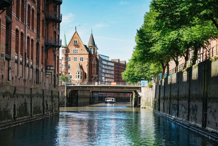 Hamburg: 1.5-Hour Harbor and Speicherstadt Day Cruise - Speicherstadt is the most time-sensitive highlight
