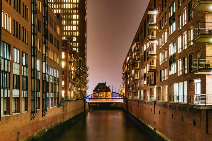 Hamburg: 1.5h Grand Harbor Evening Lights Cruise - Key points to know before boarding