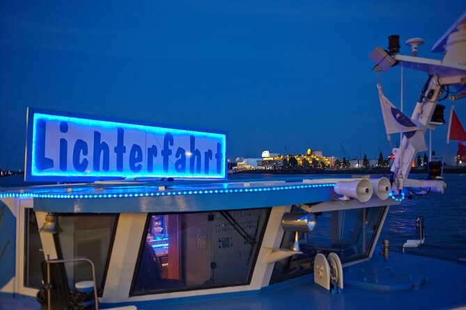 Hamburg: 1-hour evening light cruise - Cruise ships, Blohm & Voss, and the old tunnel