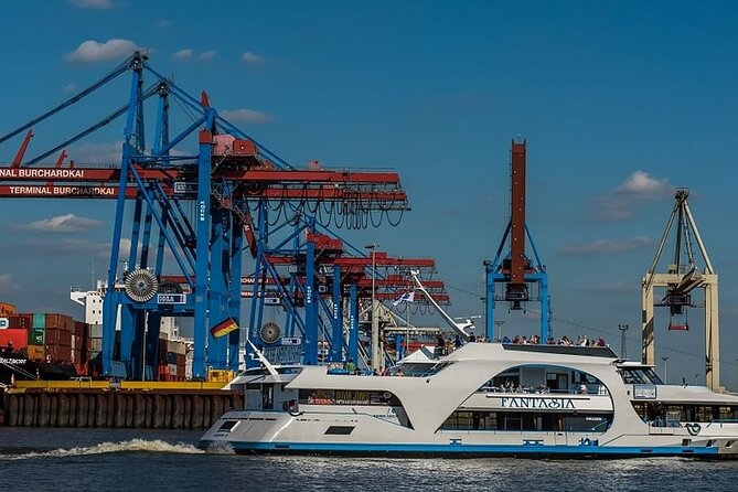 Hamburg 2-hour harbor tour on the beautiful Elbe - Speicherstadt, warehouses, and changing water levels