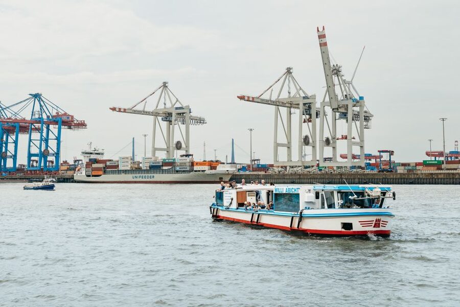 Hamburg: 2-Hour XXL Port of Hamburg Cruise Tour - Hamburg’s port is the real sightseeing attraction