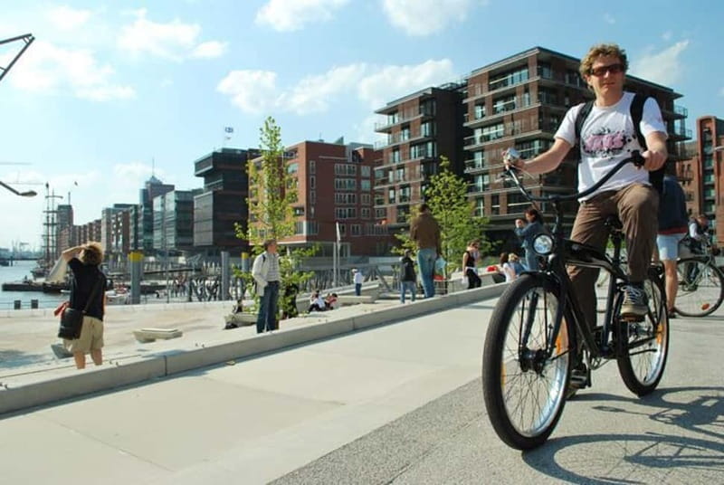 Hamburg 3-Hour Bike Tour - Starting in St. Pauli, where Hamburg feels most itself
