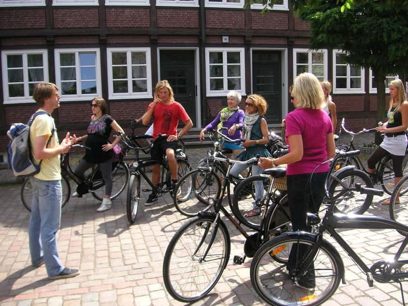 Hamburg 3-Hour Bike Tour - Town Hall and the heart of central Hamburg