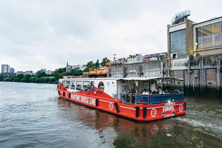 Hamburg: 90-Minute Evening Lights Harbor Cruise - Is $27 a fair price?