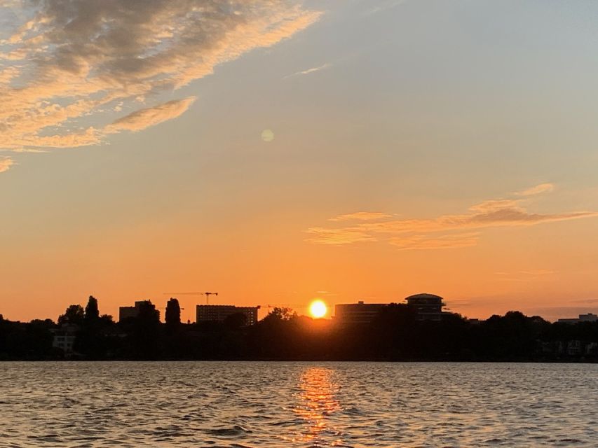 Hamburg: Alster River Sailboat Tour with Sundowner - Booking flexibility and practical details