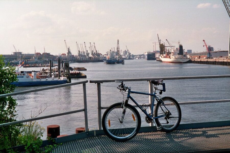 Hamburg: Bike Tour of the Speicherstadt & Old Harbor - Key points to know before booking