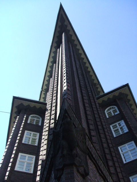 Hamburg: Bike Tour of the Speicherstadt & Old Harbor - Across Argentinienbrücke into Steinwerder