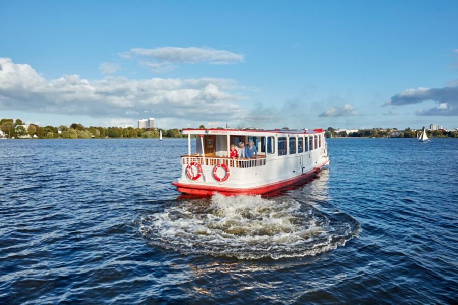 Hamburg: City Cruise on Alster Lake - Key points before you board