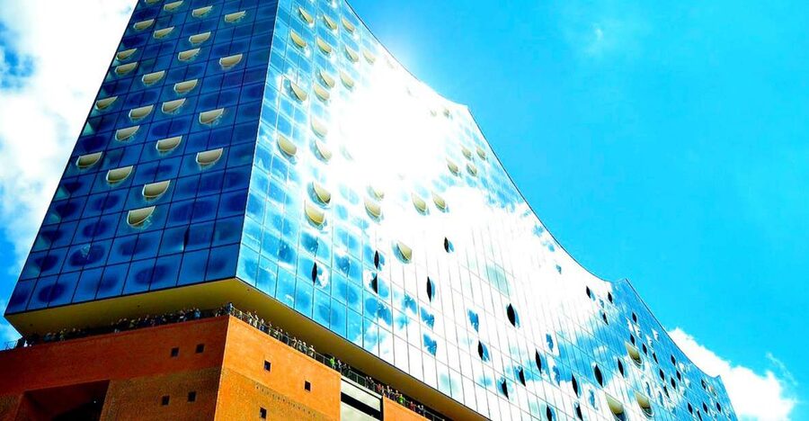 Hamburg: Elbphilharmonie Plaza, Highlights & Surroundings - Key points at a glance