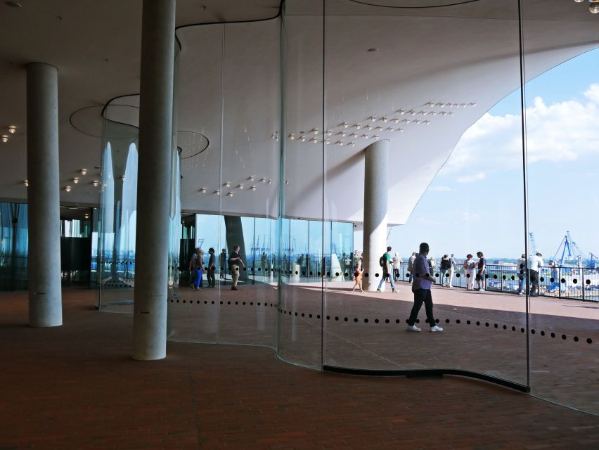 Hamburg: Elphi Plaza Guided Tour with Störtebeker Beer - Key points to know before booking
